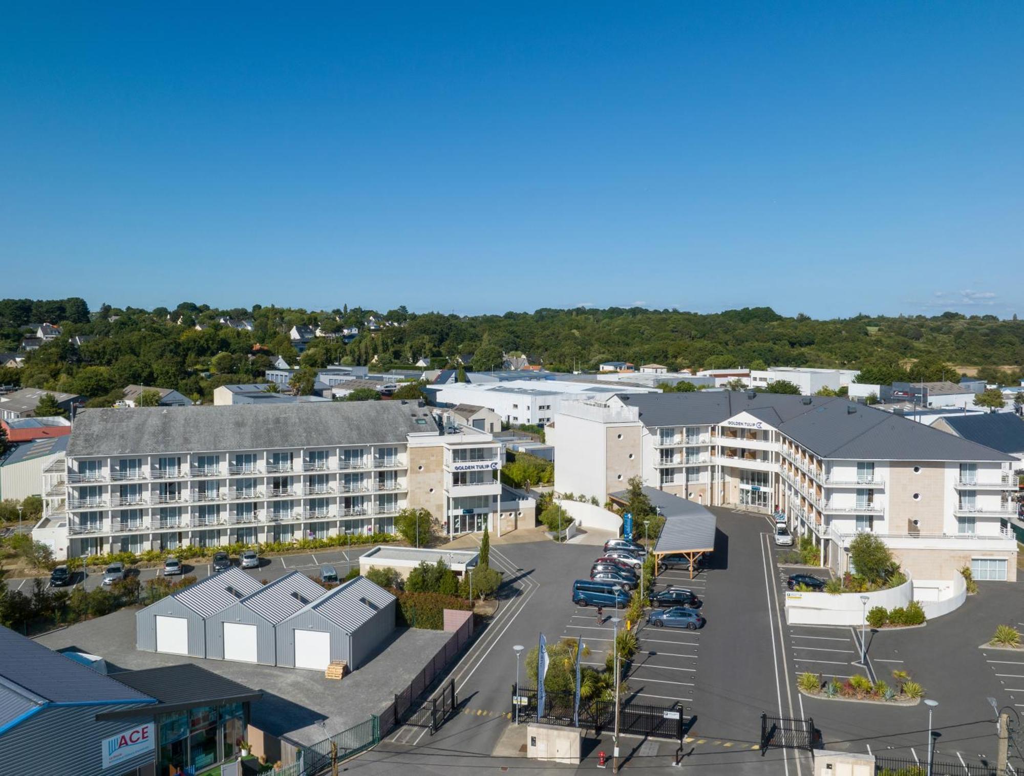 Golden Tulip La Baule Hotel Екстериор снимка