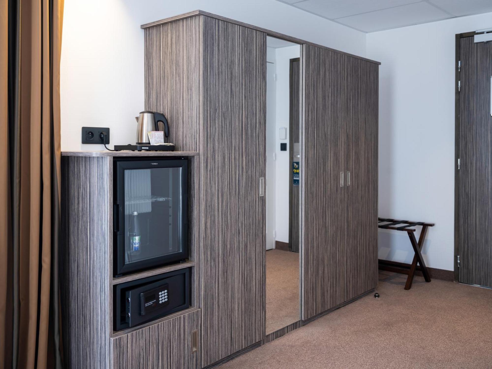 Golden Tulip La Baule Hotel Екстериор снимка
