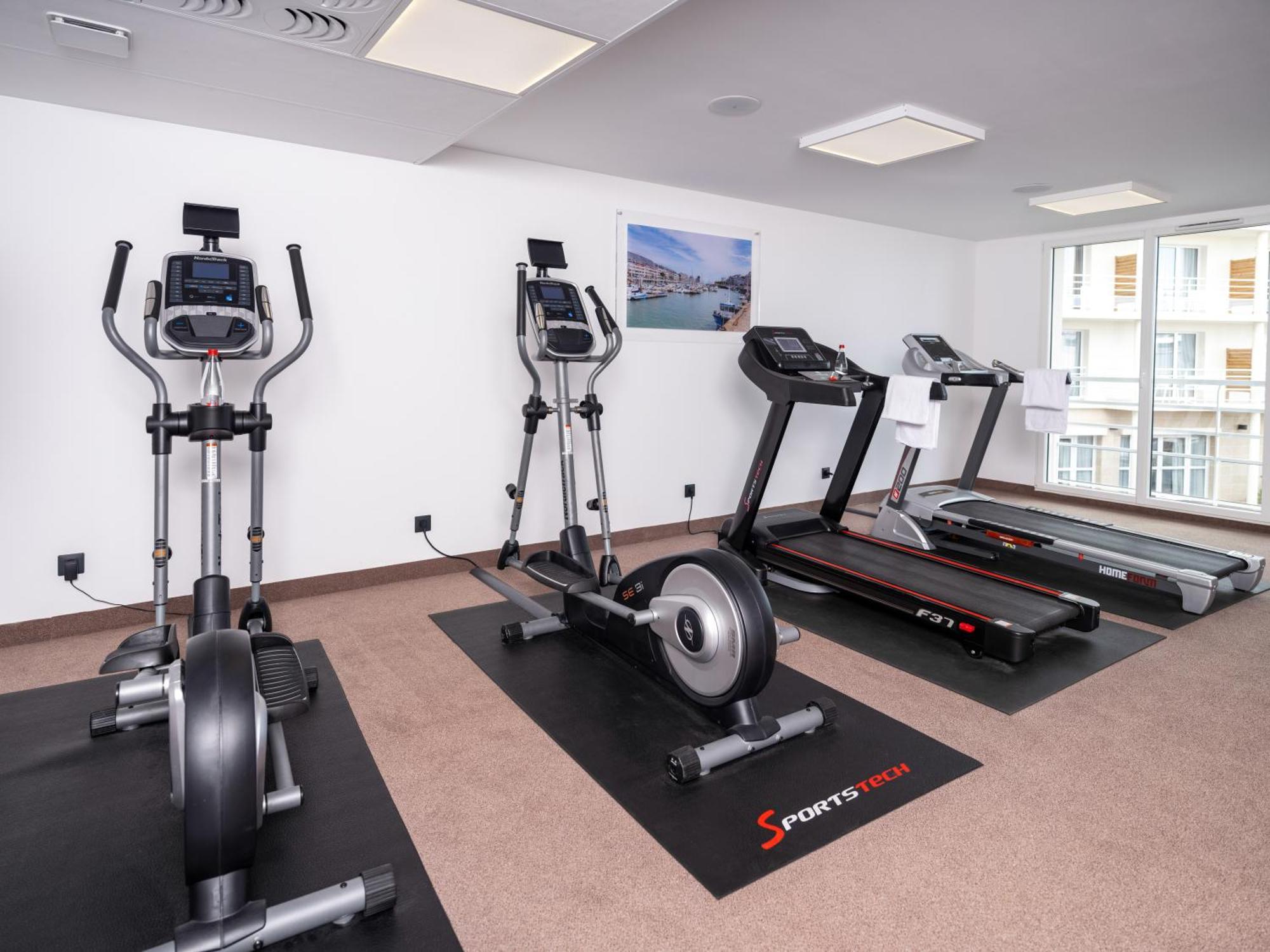 Golden Tulip La Baule Hotel Екстериор снимка