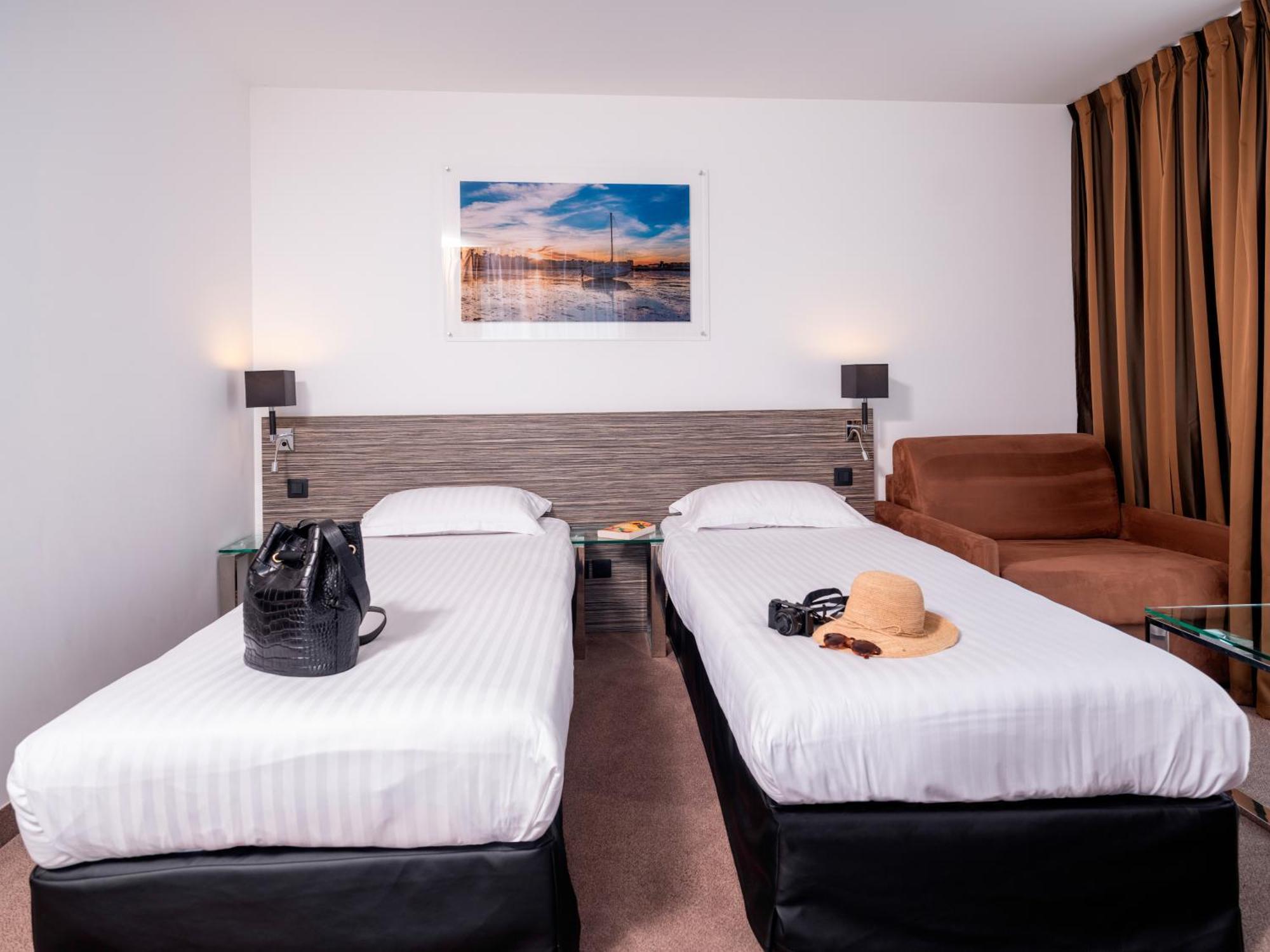 Golden Tulip La Baule Hotel Екстериор снимка