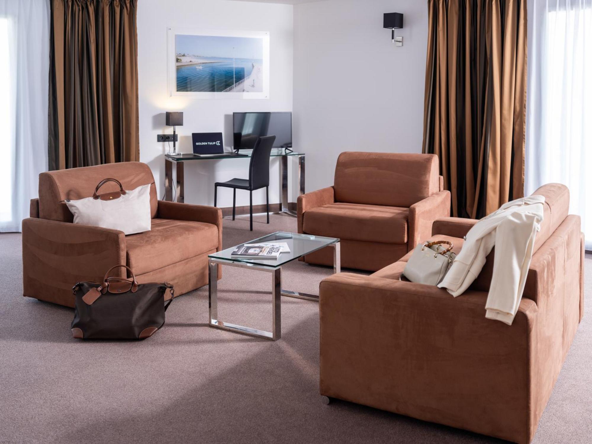 Golden Tulip La Baule Hotel Екстериор снимка